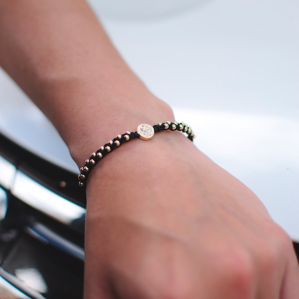 Pulsera San Benito Oro Laminado 18K